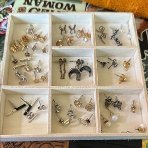 25+ Elegant Gold and Silver tone Women's Earring Set